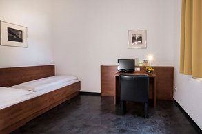 Einzelzimmer Einzelzimmer